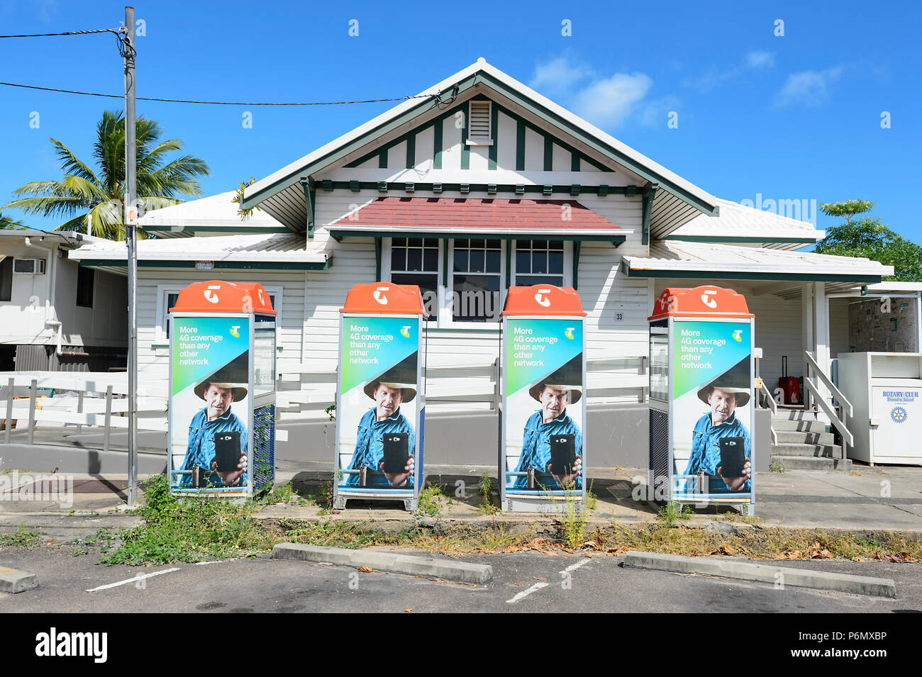 Telstra phone booth hi-res stock photography and images - Alamy