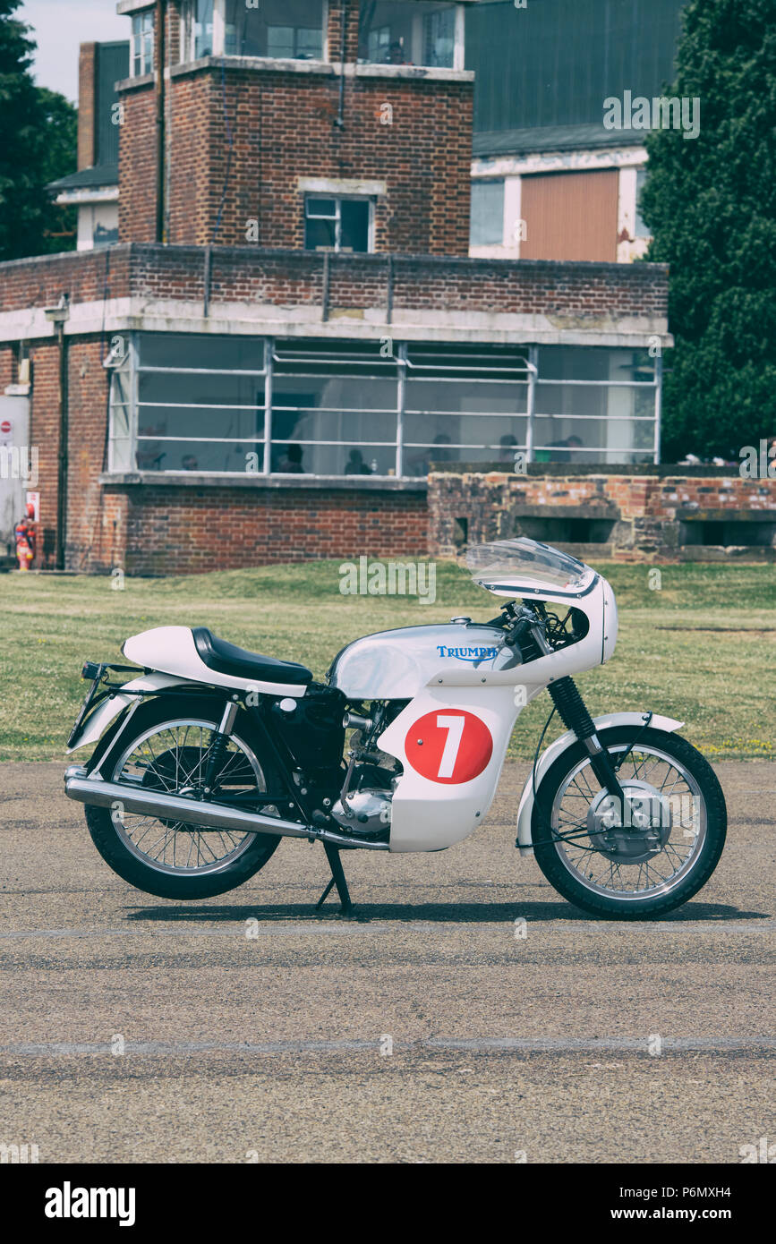 Triumph thruxton 1965 on sale