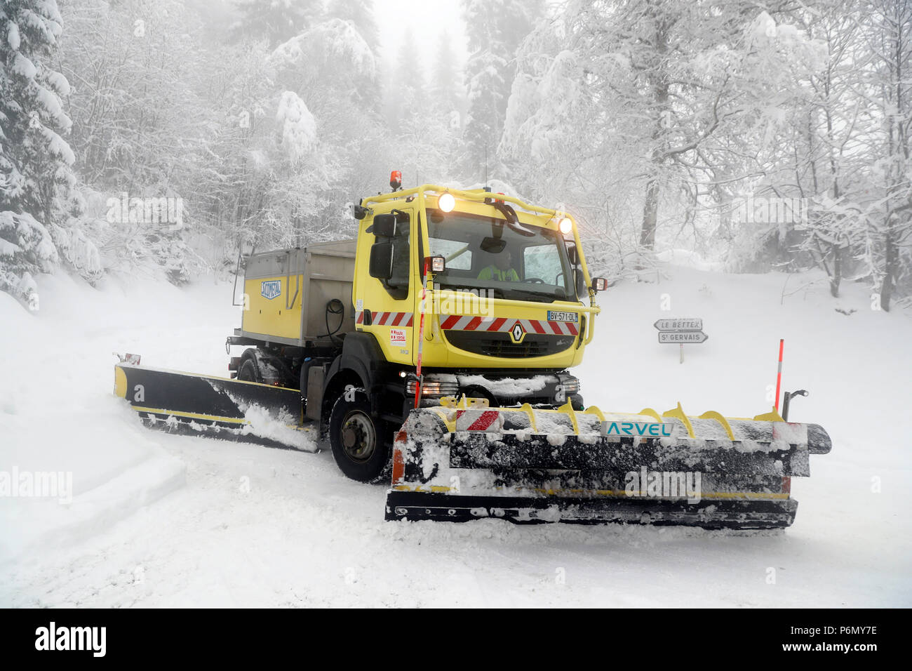 Chasse Neige High Resolution Stock Photography And Images Alamy