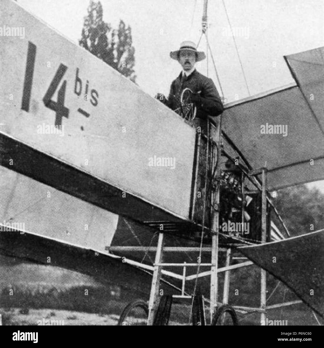 Old airplane historic Black and White Stock Photos & Images - Alamy