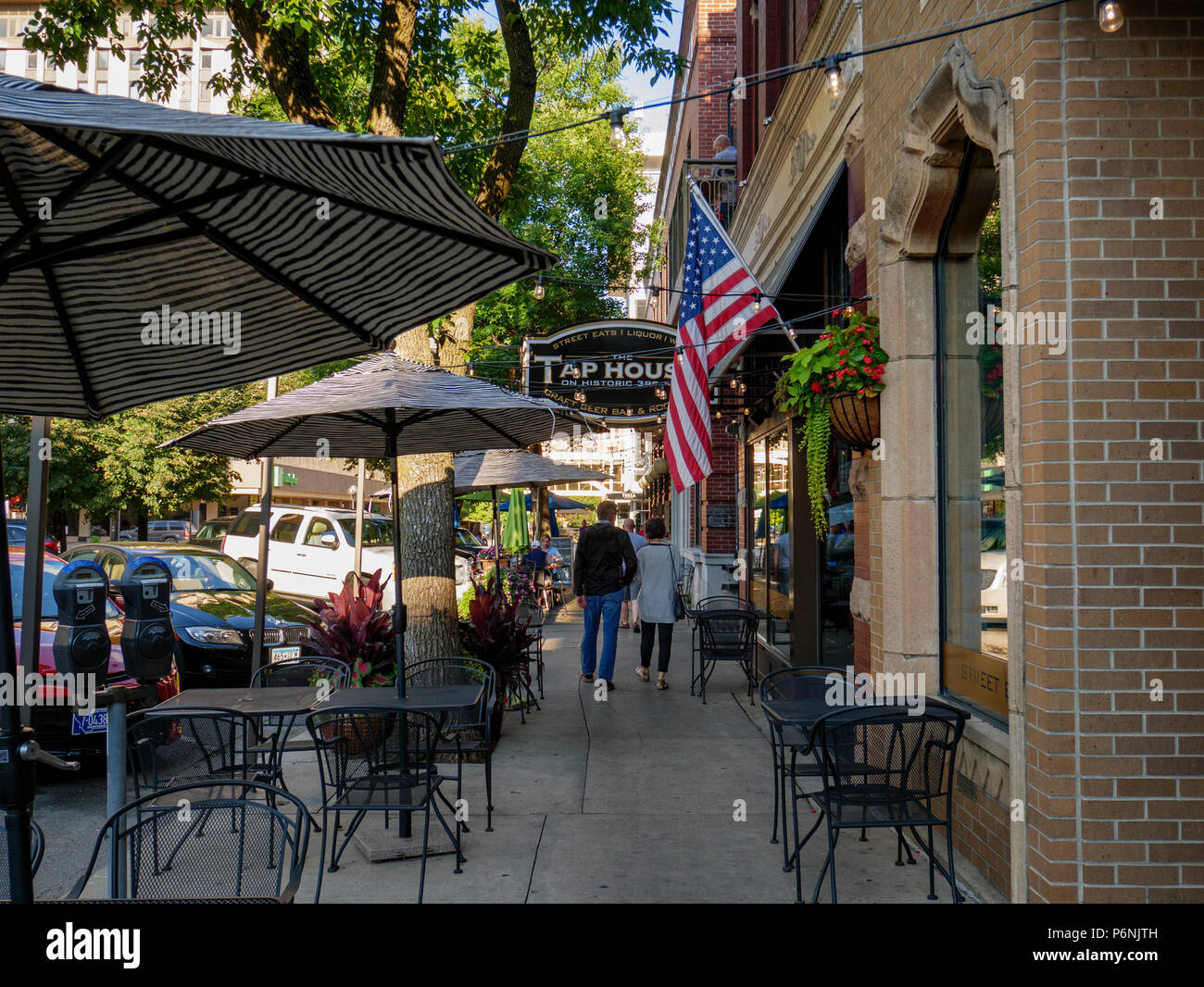 Sidewalk café. Rochester, Minnesota. 3rd Street SW. Stock Photo