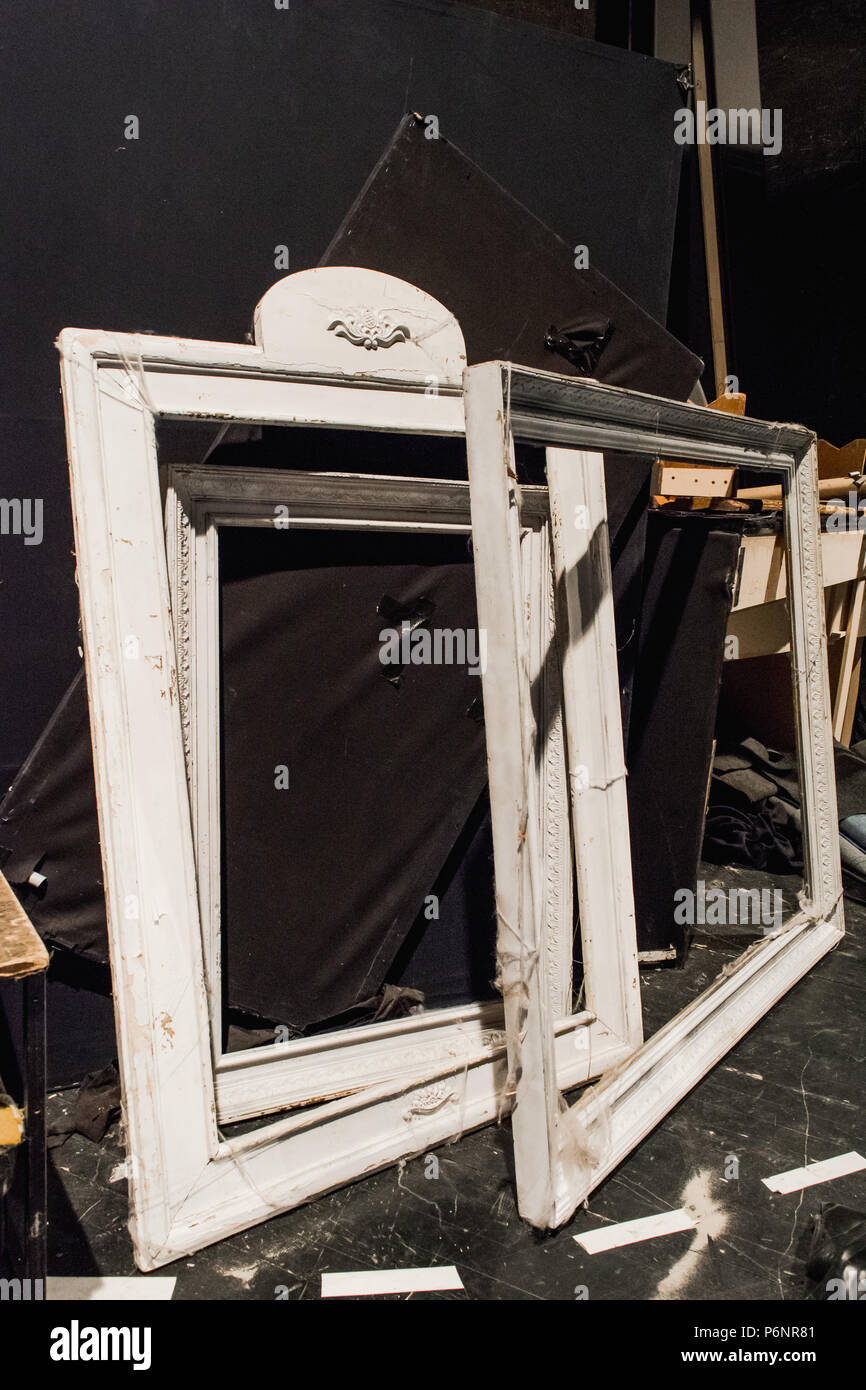 Picture stage hires stock photography and images Alamy