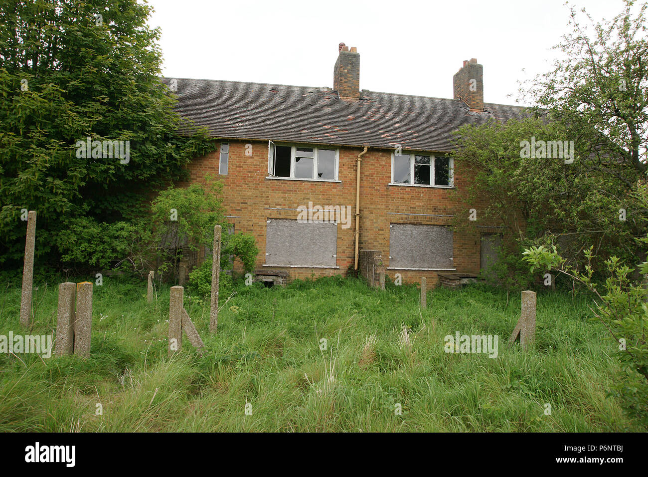 Married quarters hires stock photography and images Alamy