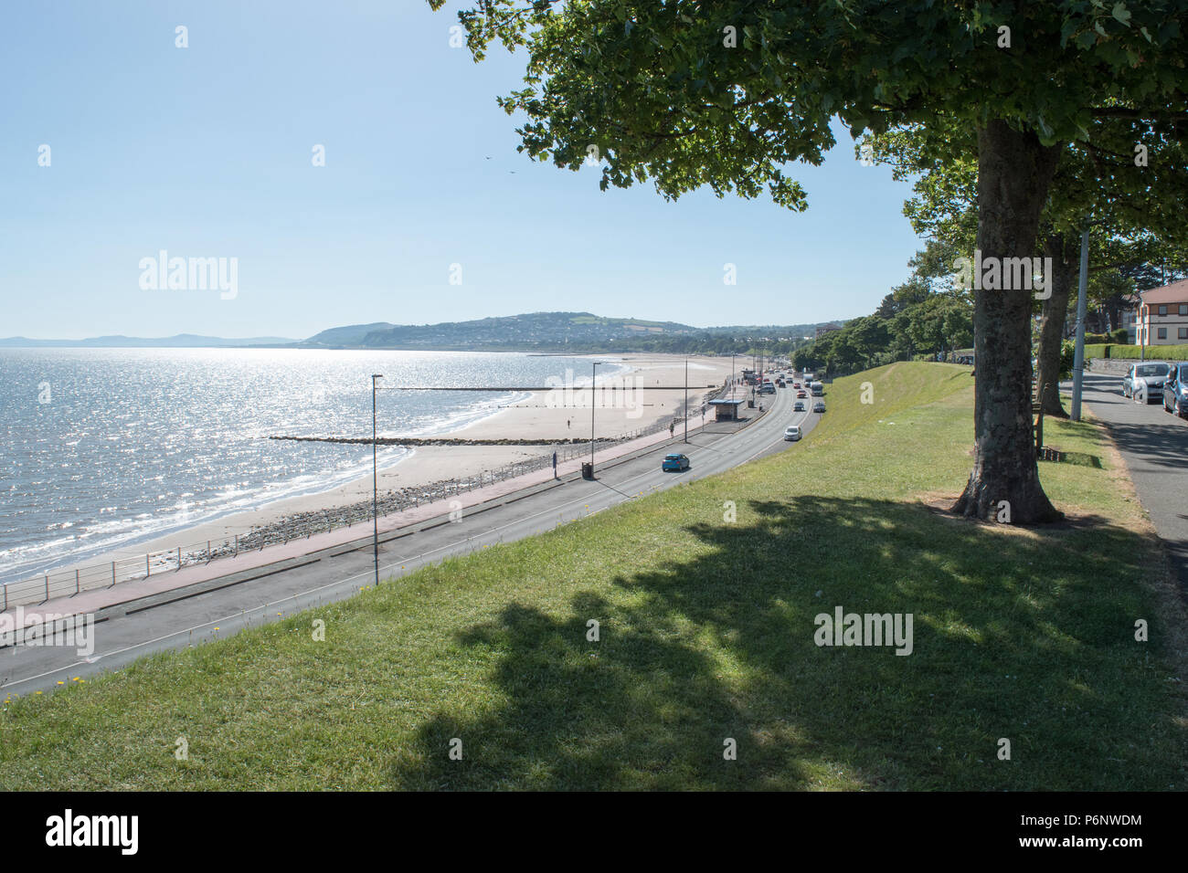 Colwyn Bay beach and promenade Stock Photo