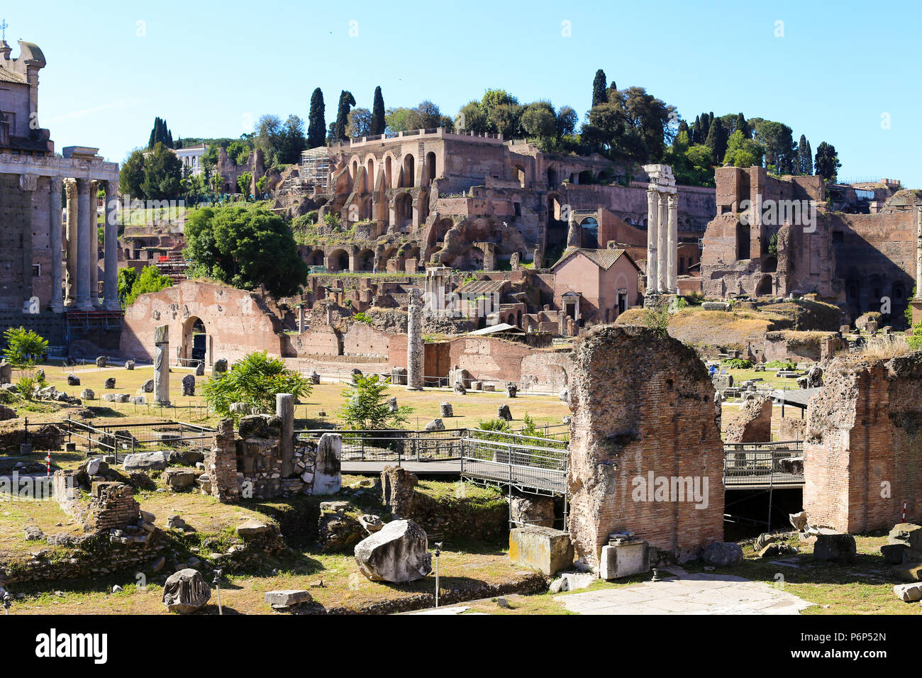 Famous arches on roman hi-res stock photography and images - Alamy