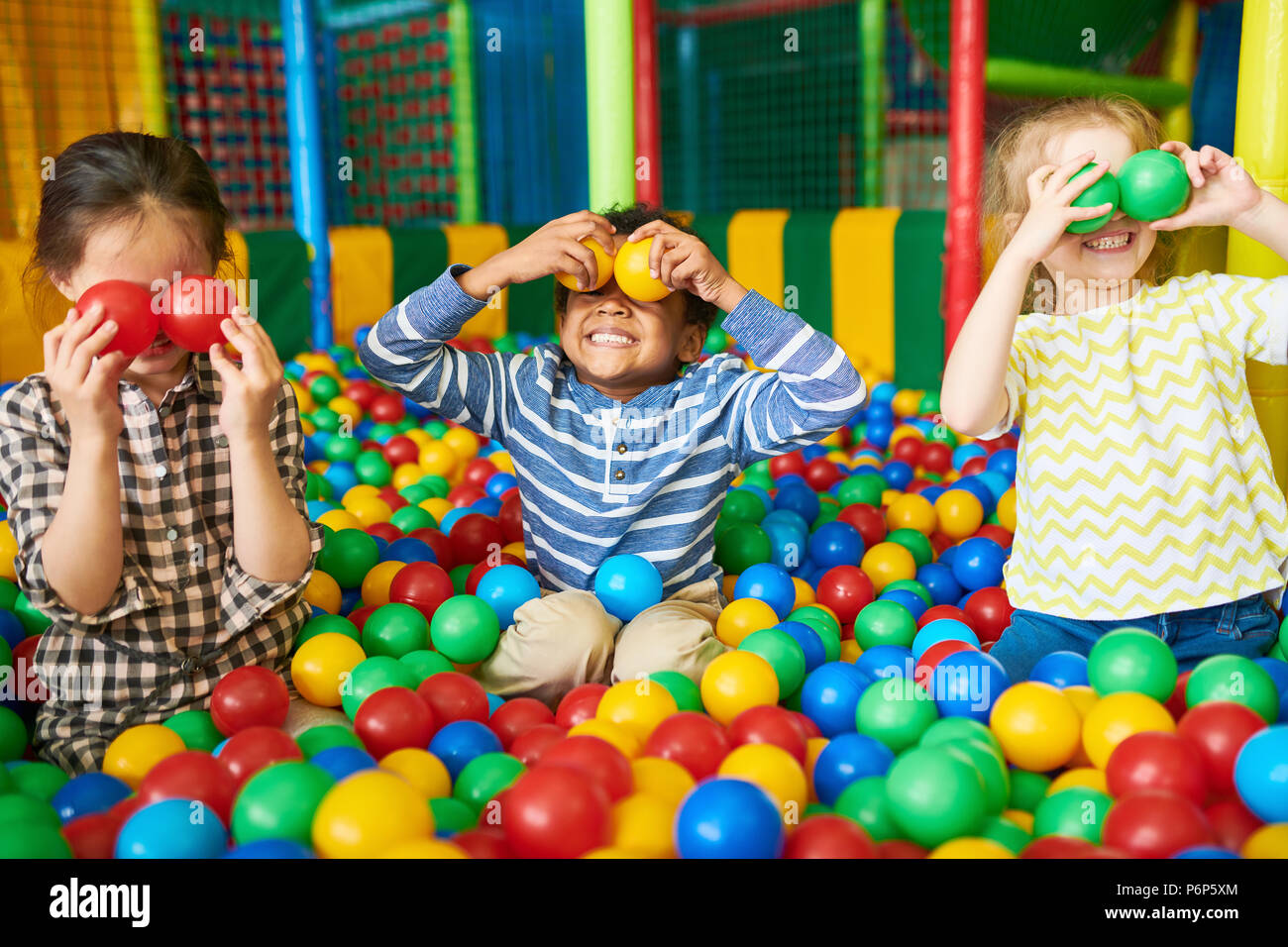 child ball pit toy