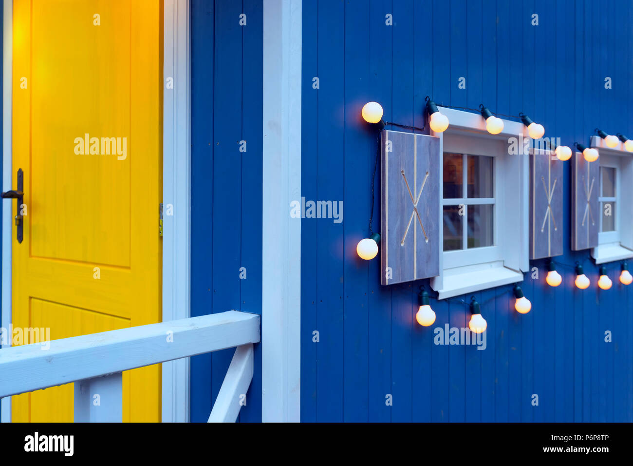 Yellow and blue door hi-res stock photography and images - Page 12 - Alamy