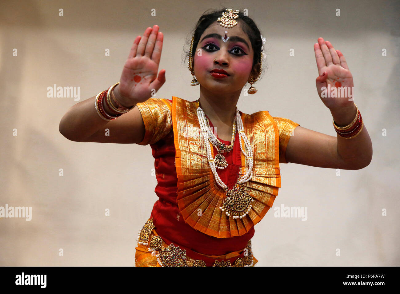 Shivaratri celebration at the Paris Ganesh Temple, France. Traditional  dancing Stock Photo - Alamy