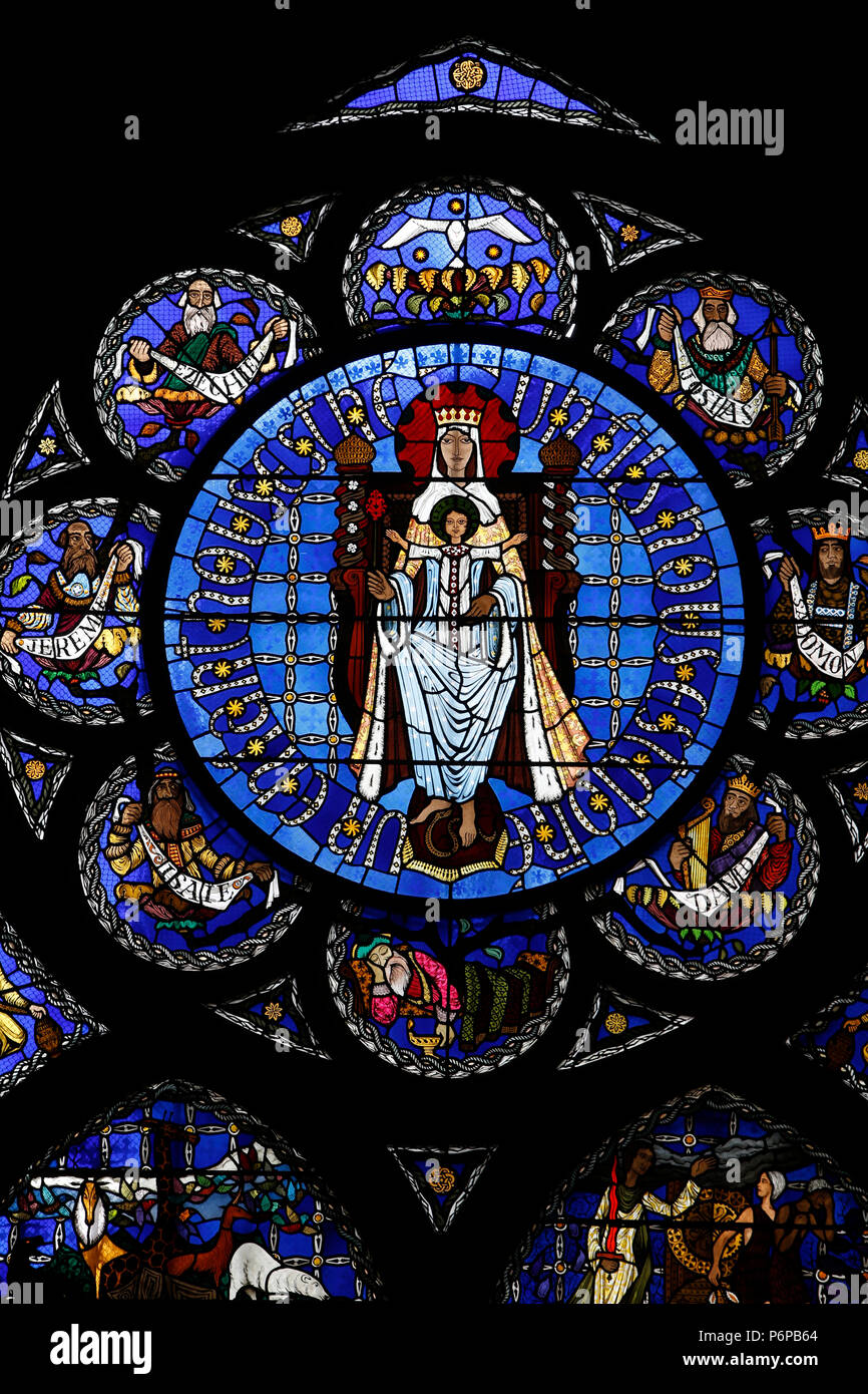 Notre Dame de Clermont cathedral, Clermont-Ferrand, France. Rose window. Stock Photo