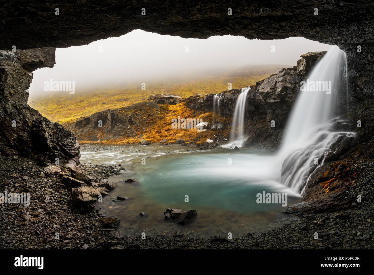 Rainy day scenery hi-res stock photography and images - Alamy