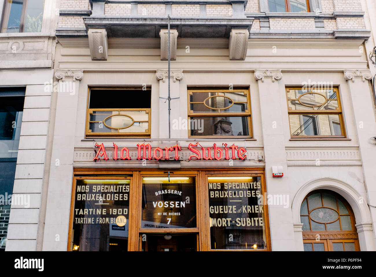 La Mort Subite beer bar in Brussels Stock Photo - Alamy