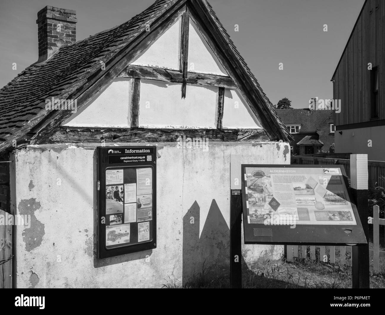& Avon Canal Trust Tea Rooms, River Aldermaston Wharf
