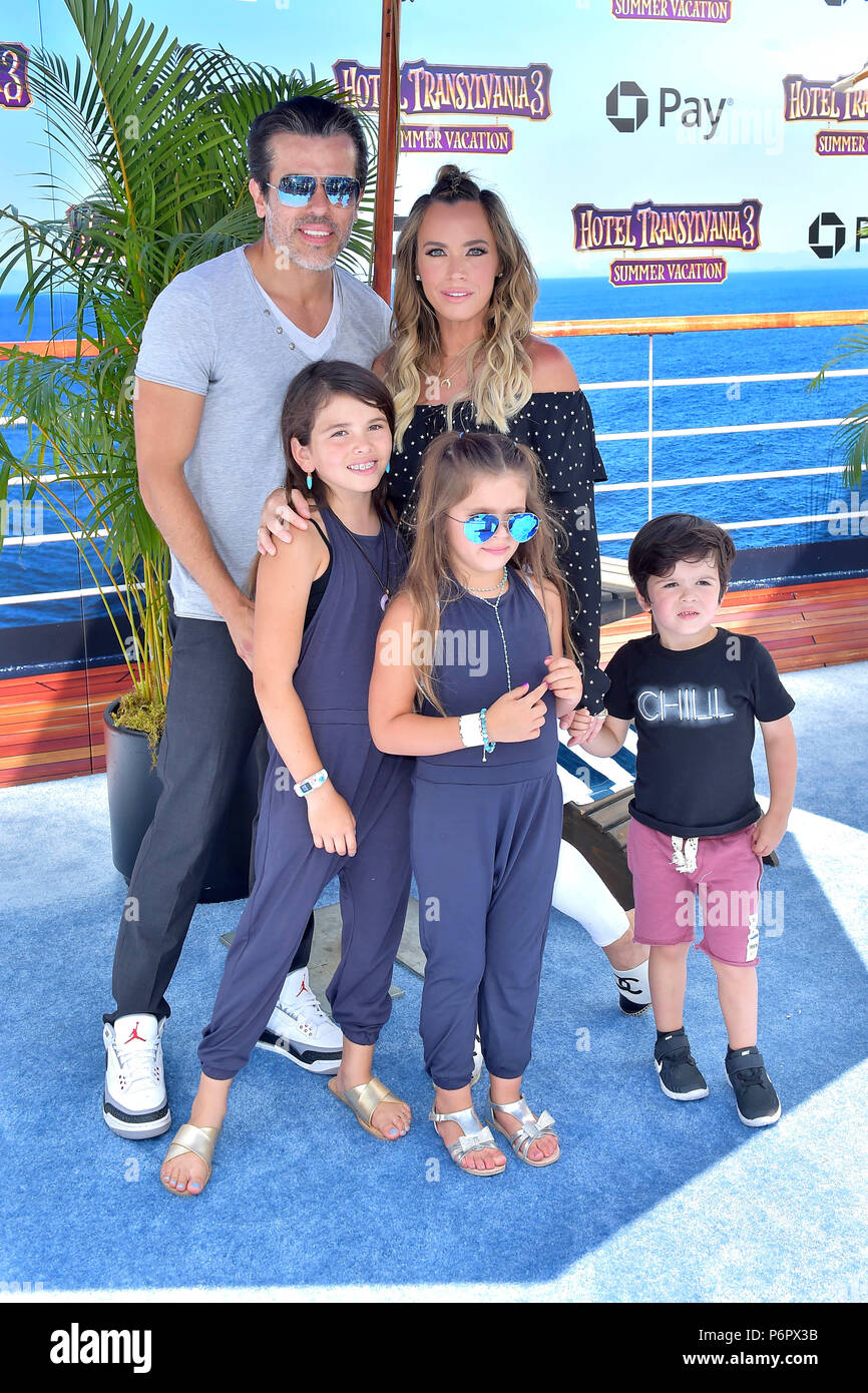 Los Angeles, USA. 30th June, 2018. Teddi Jo Mellencamp with husband