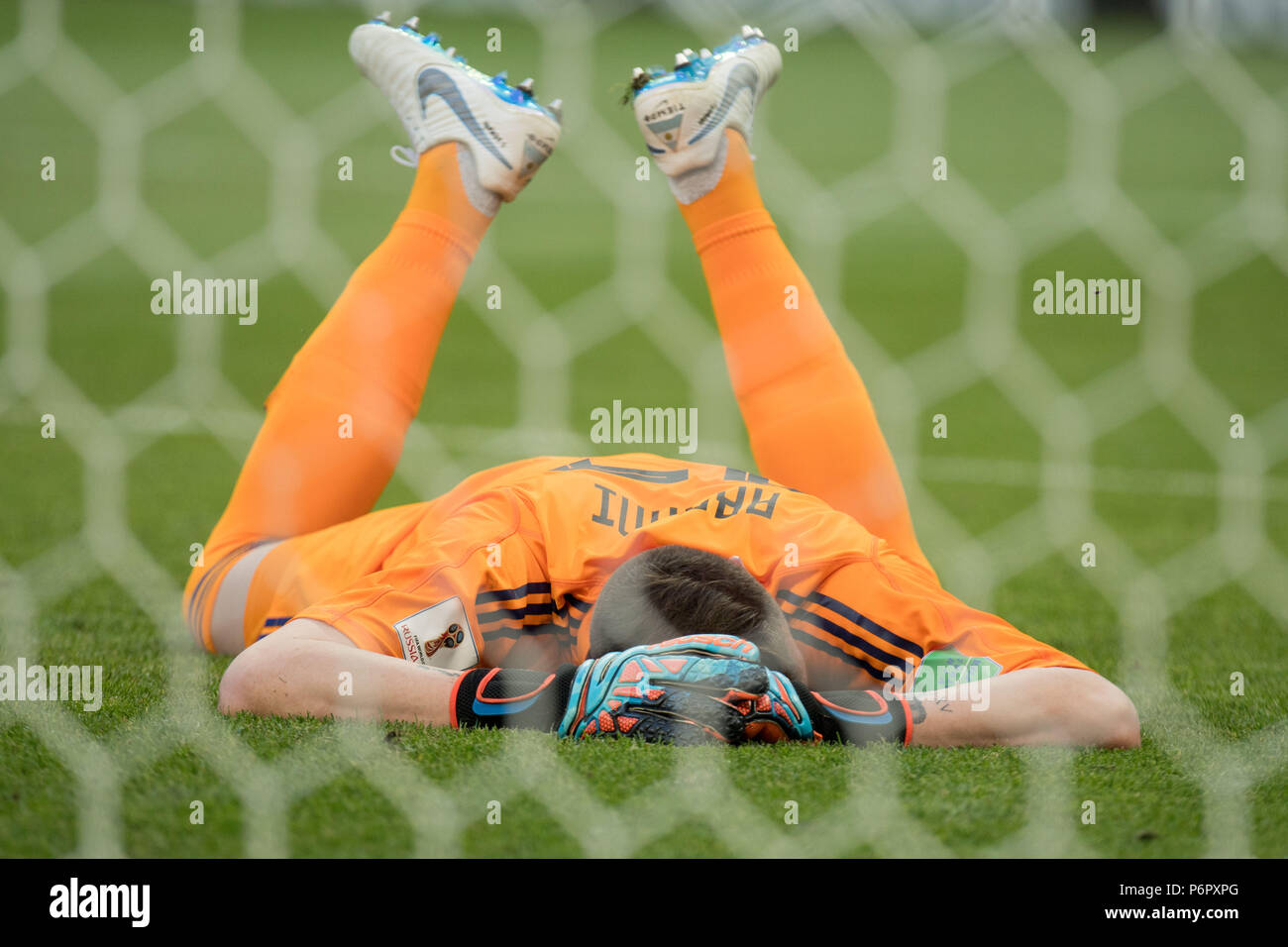 Kazan, Russland. 30th June, 2018. Goalkeeper Franco ARMANI (ARG) is on the pitch and is frustrated, frustrated, late-busted, disappointed, showered, berserk, disappointment, sad, full figure, France (FRA) - Argentina (ARG) 4: 3, knockout round, game 50, am 30.06.2018 in Kazan; Football World Cup 2018 in Russia from 14.06. - 15.07.2018. | usage worldwide Credit: dpa/Alamy Live News Stock Photo