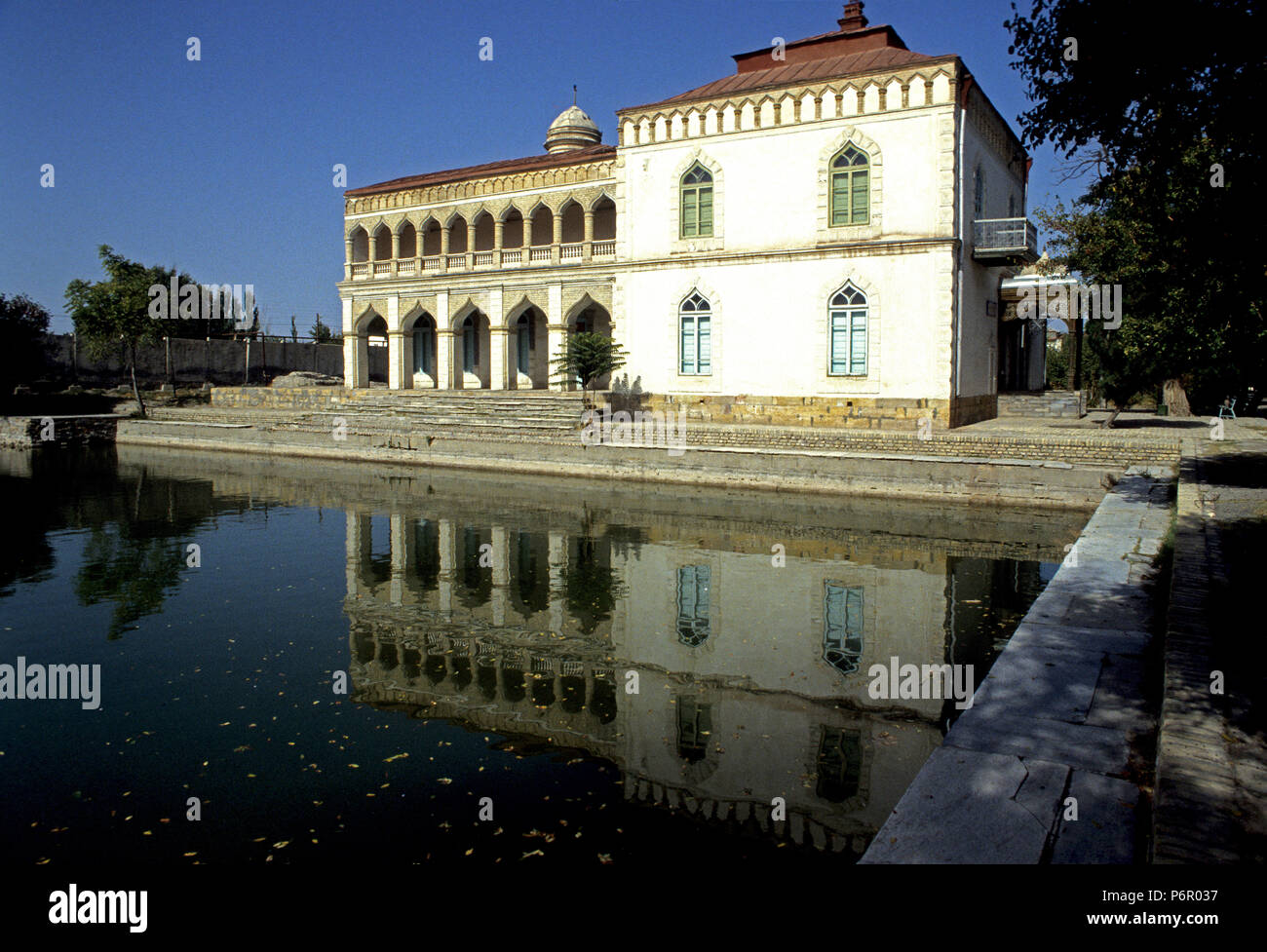 Summer residence of Alim Khan, the last emir of Bukhara, undated image from October 1992. The palace named Sitorai Mohi Xosa is located 4 km away from the historical center of the city on the Silk Road. The largely Islamic center Bukharas was appointed in 1993 as a UNESCO World Heritage Site, the State of Uzbekistan after the collapse of the Soviet Union on 01.09.1991 its independence. Photo: Matthias Toedt / dpa central image / ZB / picture alliance | usage worldwide Stock Photo