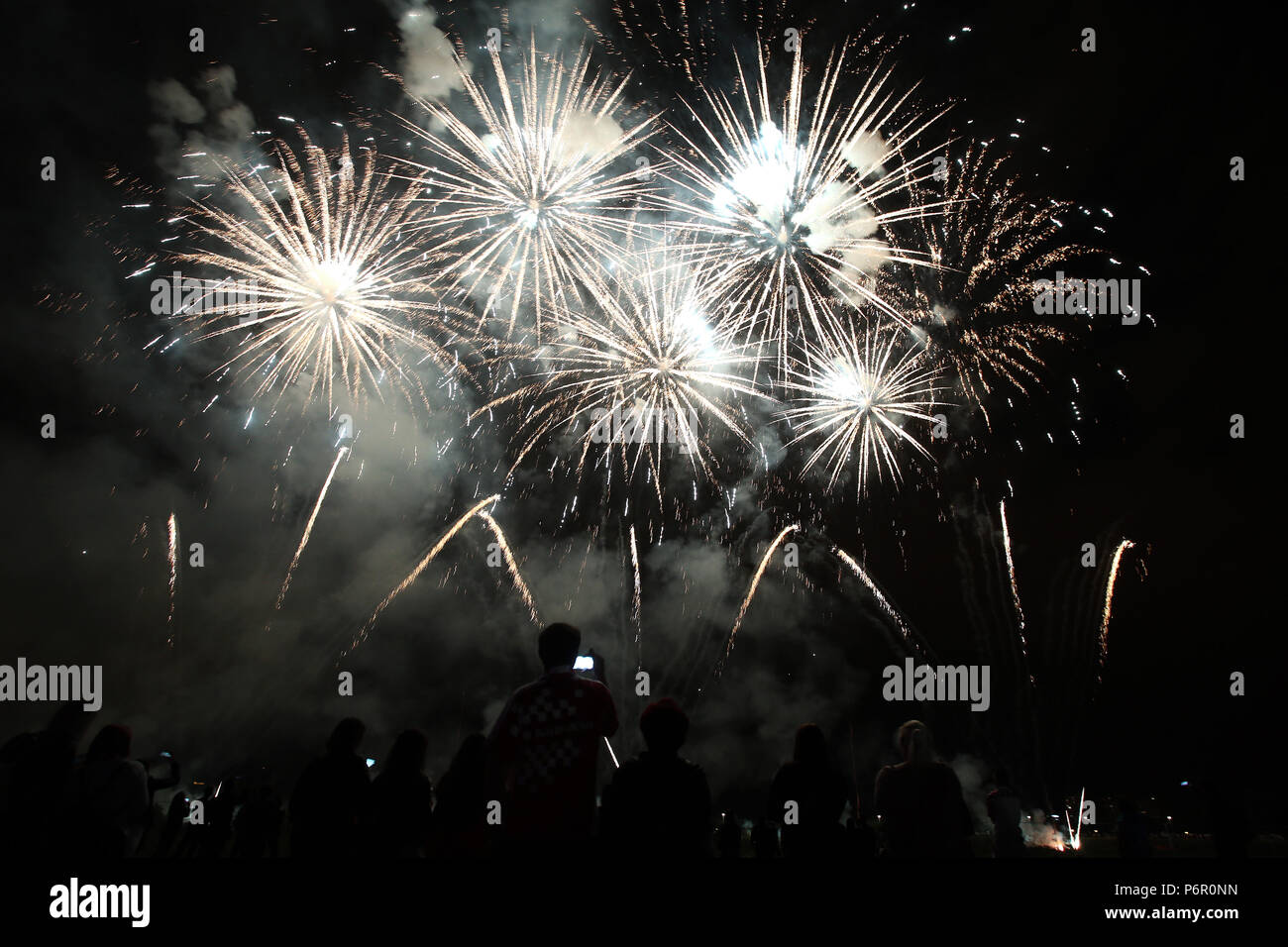(180702) -- ZAGREB, July 2, 2018 (Xinhua) -- Fireworks light up the sky during the 18th International Fireworks Festival at Bundek Lake in Zagreb, Croatia, on July 1, 2018. (Xinhua/Sanjin Strukic) (jmmn) Stock Photo