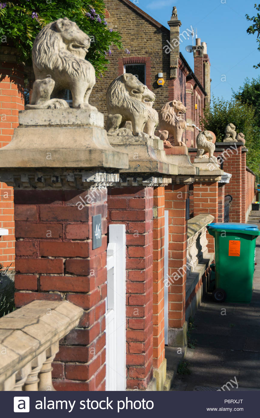 Lion Houses Glebe Road Barnes London Sw13 Uk Stock Photo