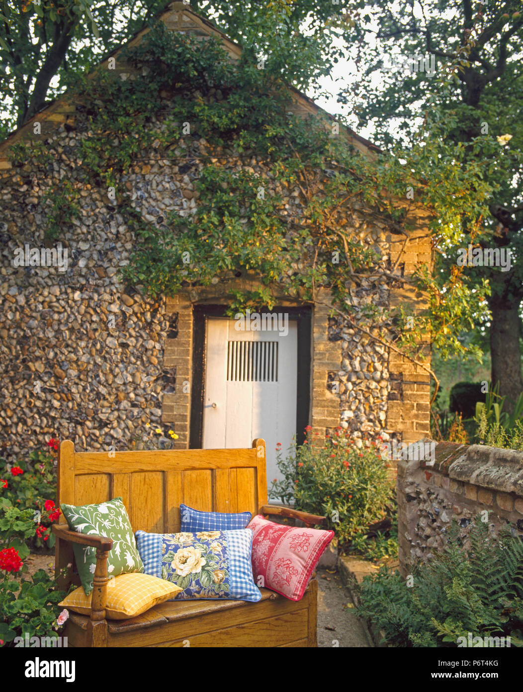 Garden brick flint hires stock photography and images Alamy