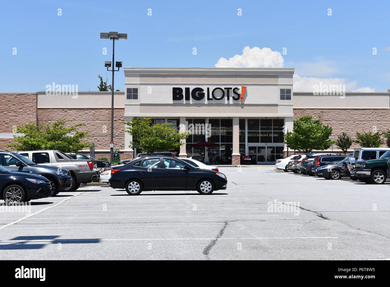 Big Lots retail department store. Stock Photo