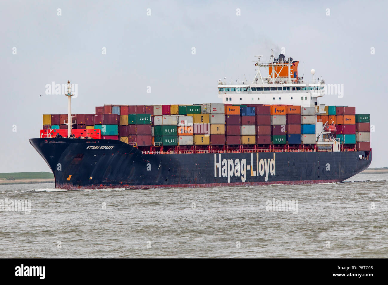 Container Terminal North Sea Terminal, Port of Antwerp, Belgium, container  ship of the Hapag-Lloyd shipping company, enters the port Stock Photo -  Alamy