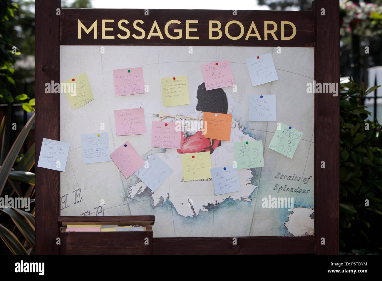 Message board hires stock photography and images Alamy
