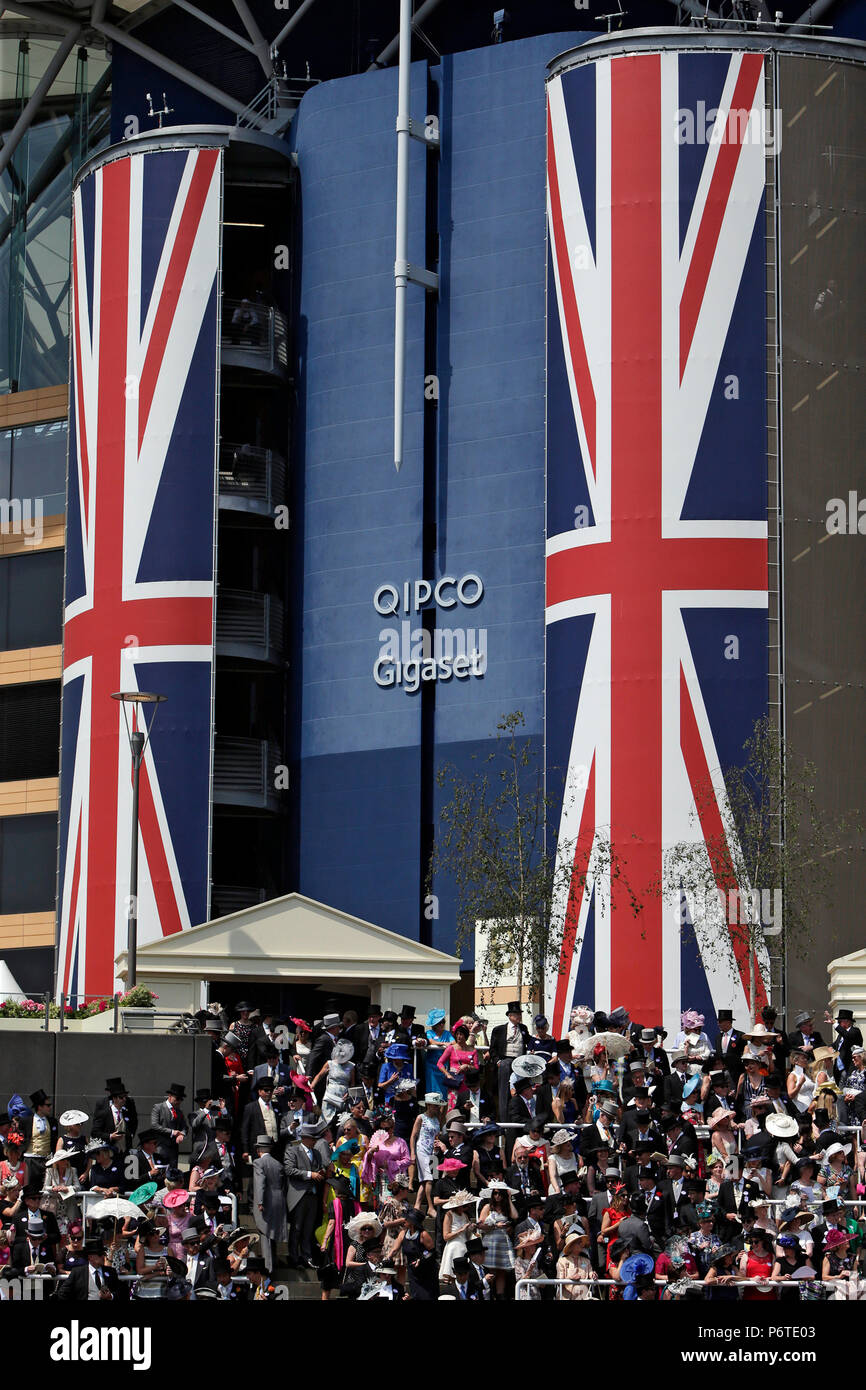 Royal Ascot, Audience at the racecourse Stock Photo