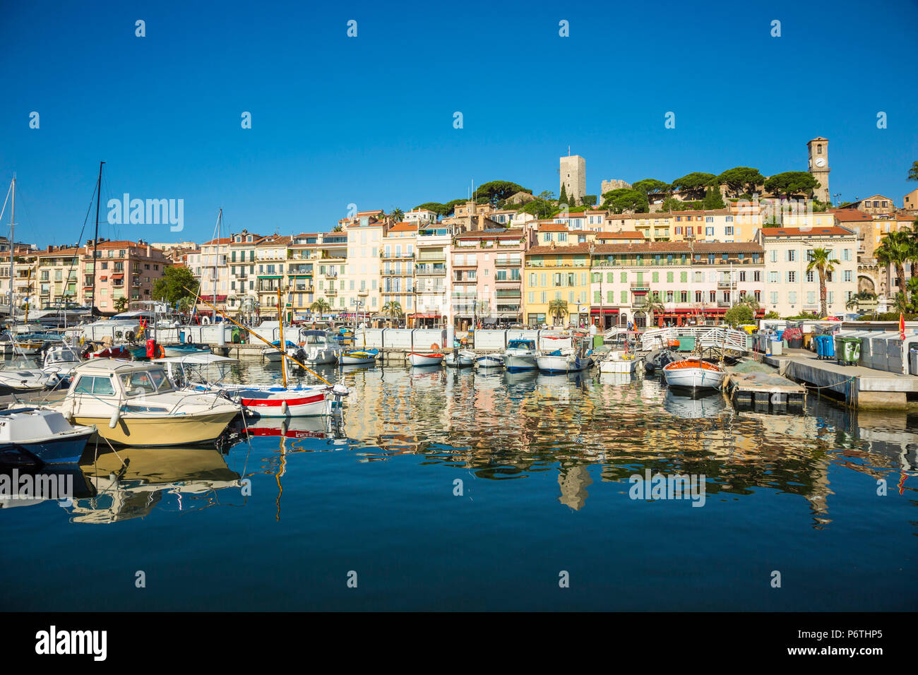 Le Vieux Port, Cannes, Alpes-Maritimes, Provence-Alpes-Cote D'Azur ...