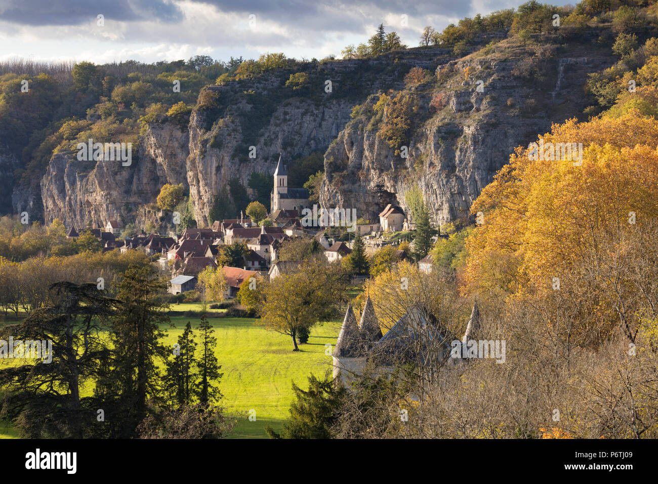 Village of Gluges in the autumn, Lot, Midi-Pyrenees, France Stock Photo