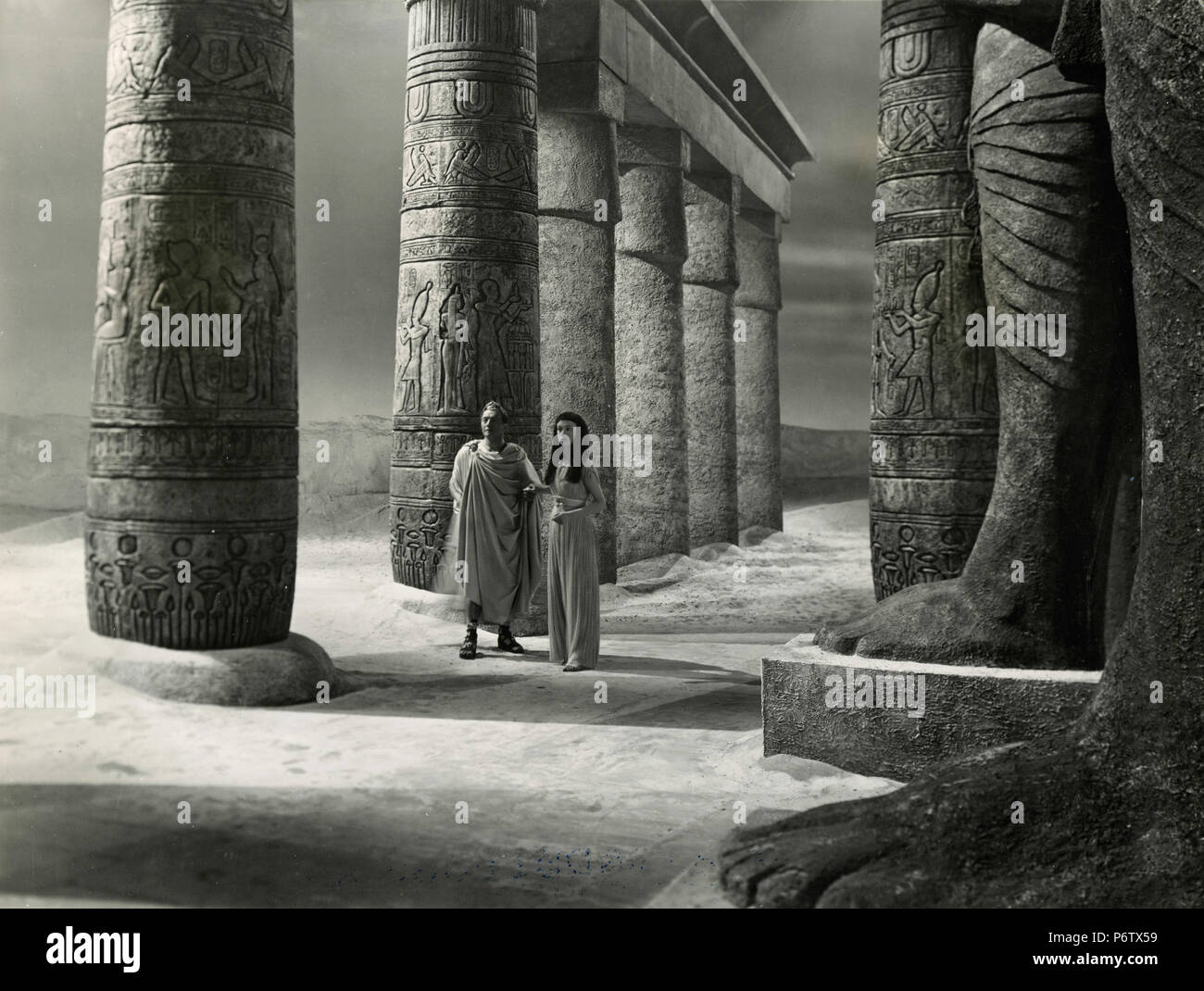 Actors Vivien Leigh And Claude Rains In The Movie Caesar And