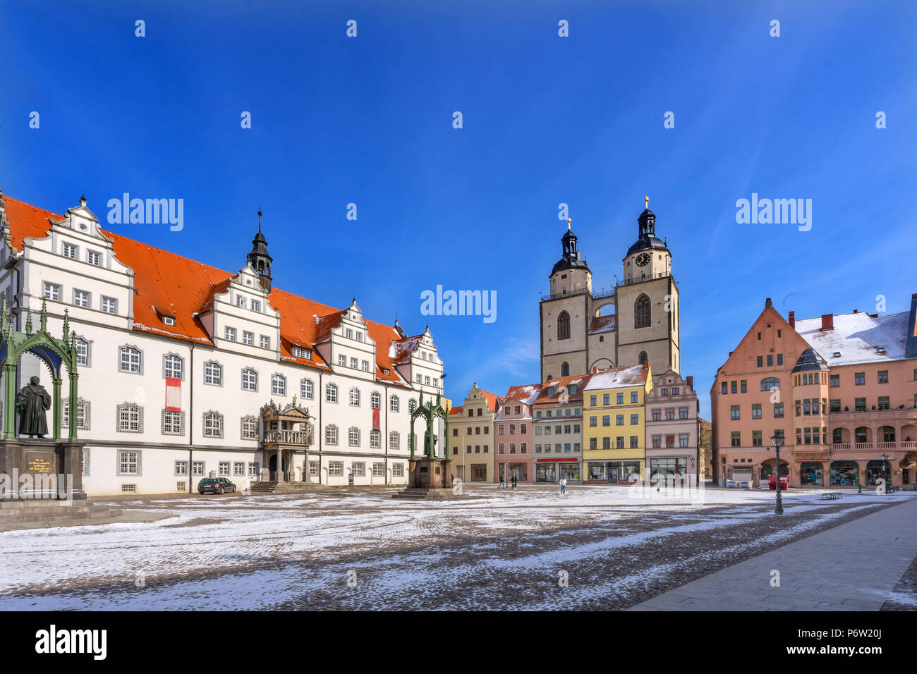 Martin Luther Statue Colorful Market Square Rathaus City Church
