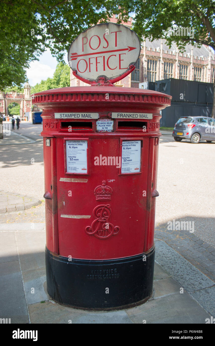 A post box in London from the time of Edward VII Stock Photo