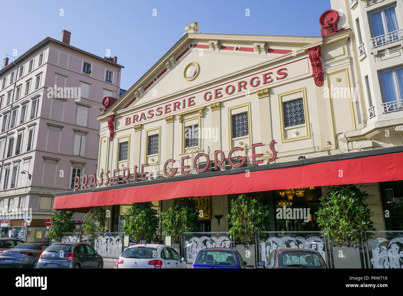 Brasserie lyons hires stock photography and images Alamy