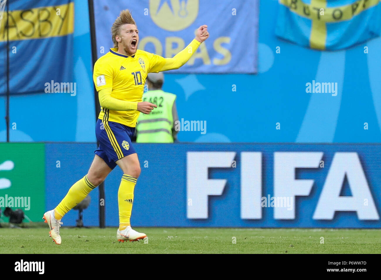 SÃO PETERSBURGO, MO - 03.07.2018: SWEDEN VS SWITZERLAND - Ola Toivonen and Emil Forsberg celebrate the first of Sweden during the match between Sweden and Switzerland, valid for the round of 2018 World Cup finals held at St Petersburg in St Petersburg, Russia. (Photo: Ricardo Moreira/Fotoarena) Credit: Foto Arena LTDA/Alamy Live News Stock Photo