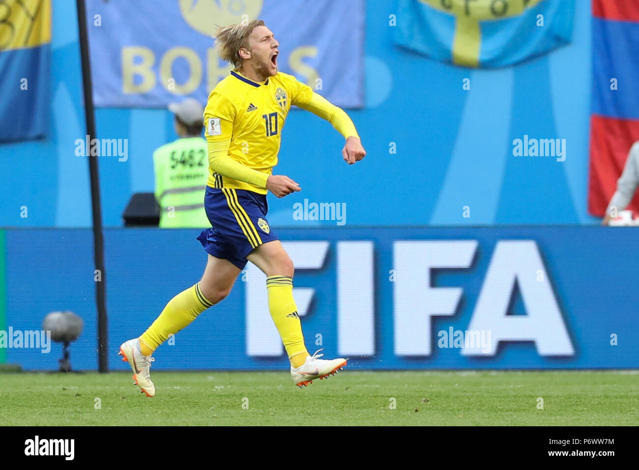 SÃO PETERSBURGO, MO - 03.07.2018: SWEDEN VS SWITZERLAND - Ola Toivonen and Emil Forsberg celebrate the first of Sweden during the match between Sweden and Switzerland, valid for the round of 2018 World Cup finals held at St Petersburg in St Petersburg, Russia. (Photo: Ricardo Moreira/Fotoarena) Credit: Foto Arena LTDA/Alamy Live News Stock Photo