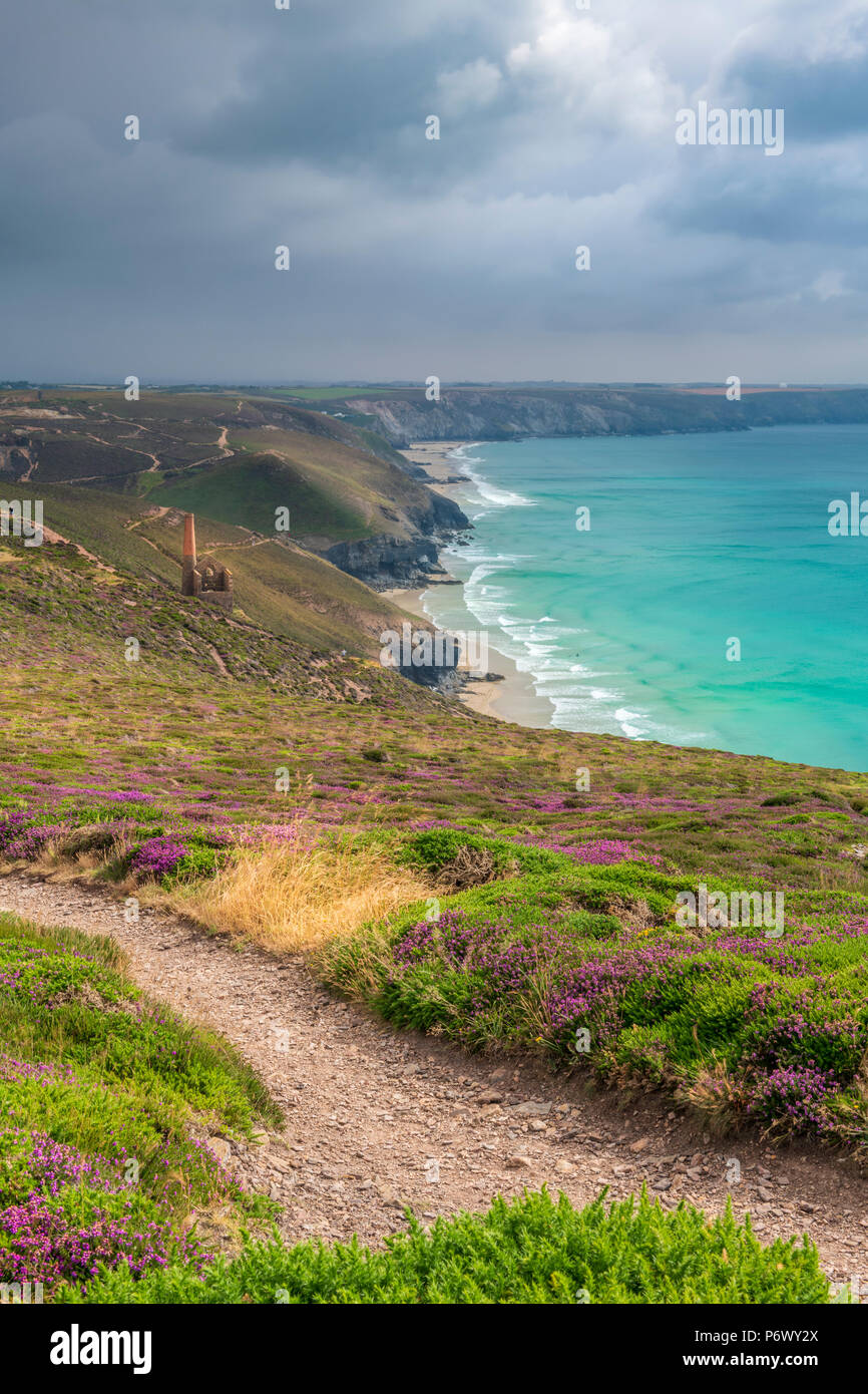 Wheal Coates, Tin Mine. 3rd July 2018. UK Weather - At last the heatwave over the South West of England breaks as storm clouds roll in from the Atlantic over the old Tin Mine at Wheal Coates in the 'Poldark county' of North Cornwall. Credit: Terry Mathews/Alamy Live News Stock Photo