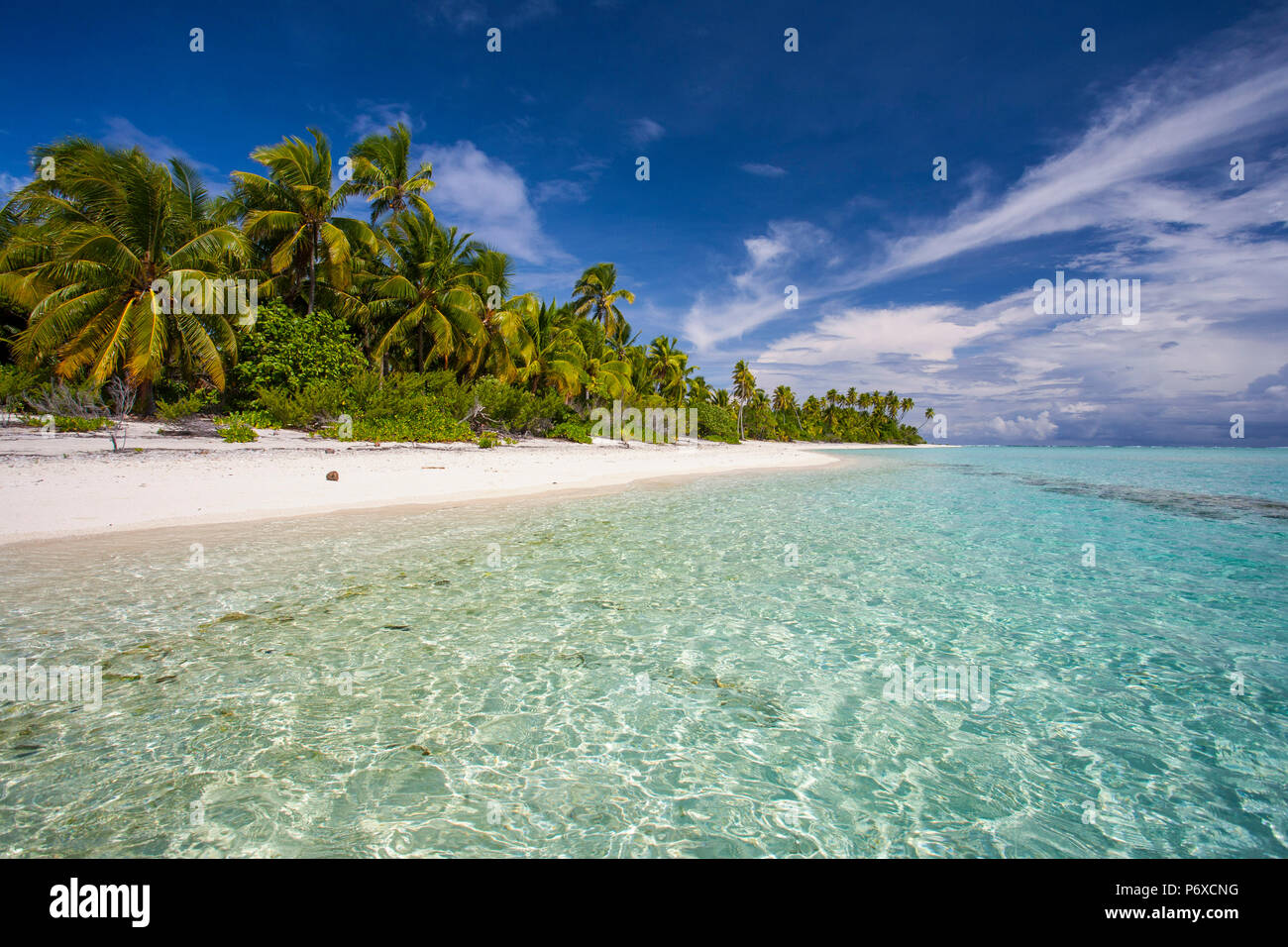 Cook Islands, Aitutaki Atoll, Tropical island and beach Stock Photo Alamy