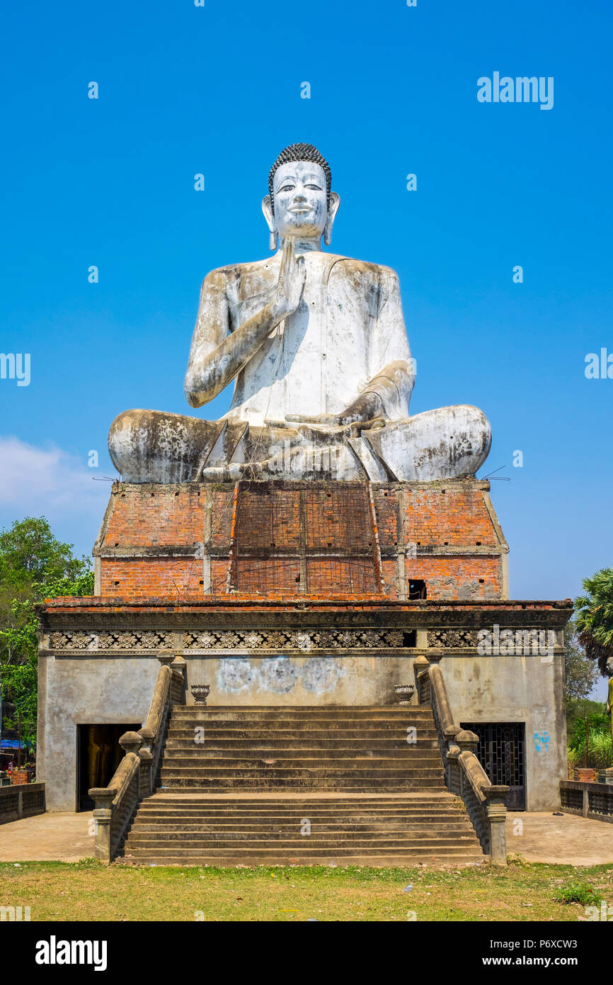 Statue battambang cambodian hi-res stock photography and images - Alamy
