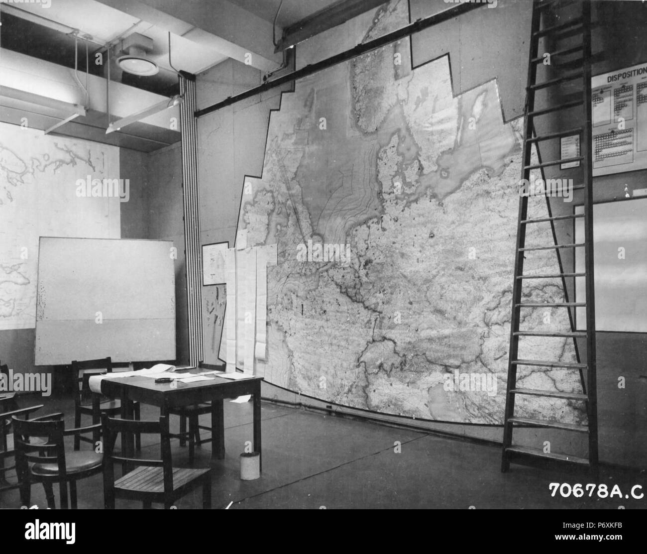 War room Black and White Stock Photos & Images - Alamy