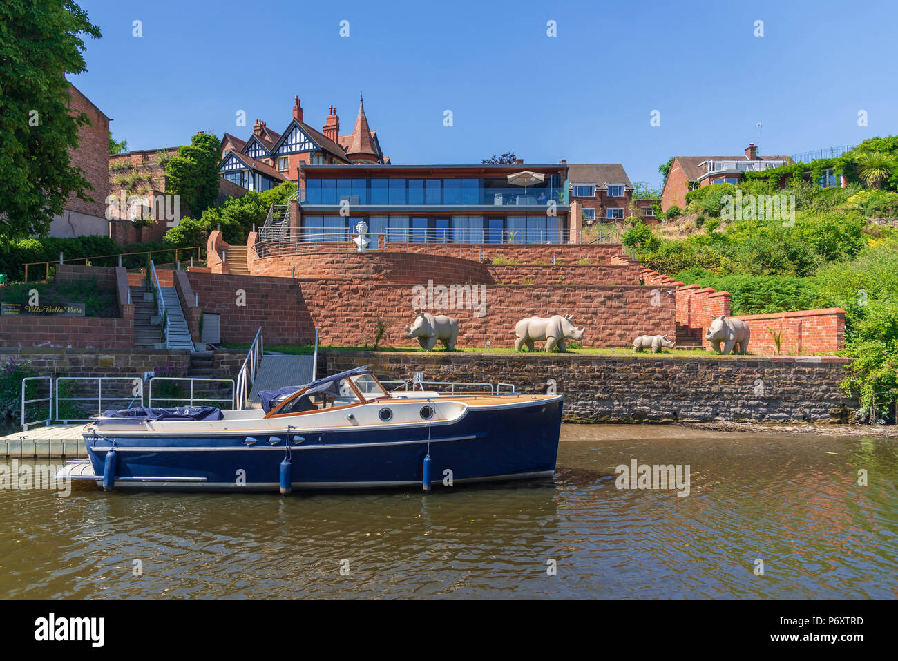 Riverside homes hires stock photography and images Alamy