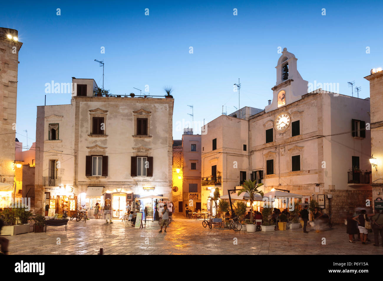 Polignano a mare puglia square hi-res stock photography and images - Alamy