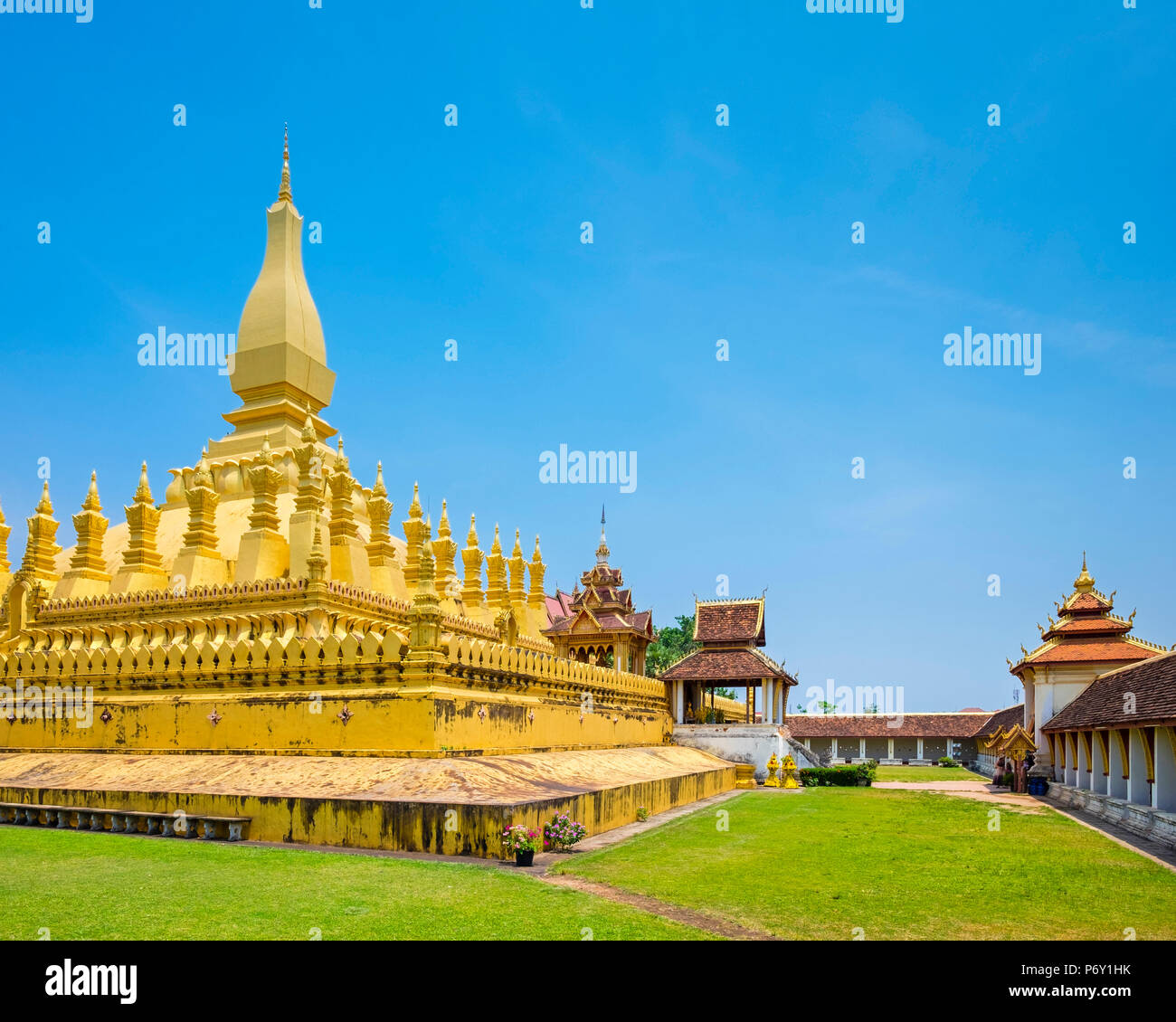 Pha That Luang golden stupa, Vientiane, Laos Stock Photo