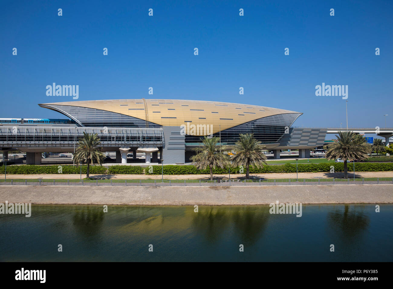 United Arab Emirates, Dubai, Mall of the Emirates metro station Stock Photo