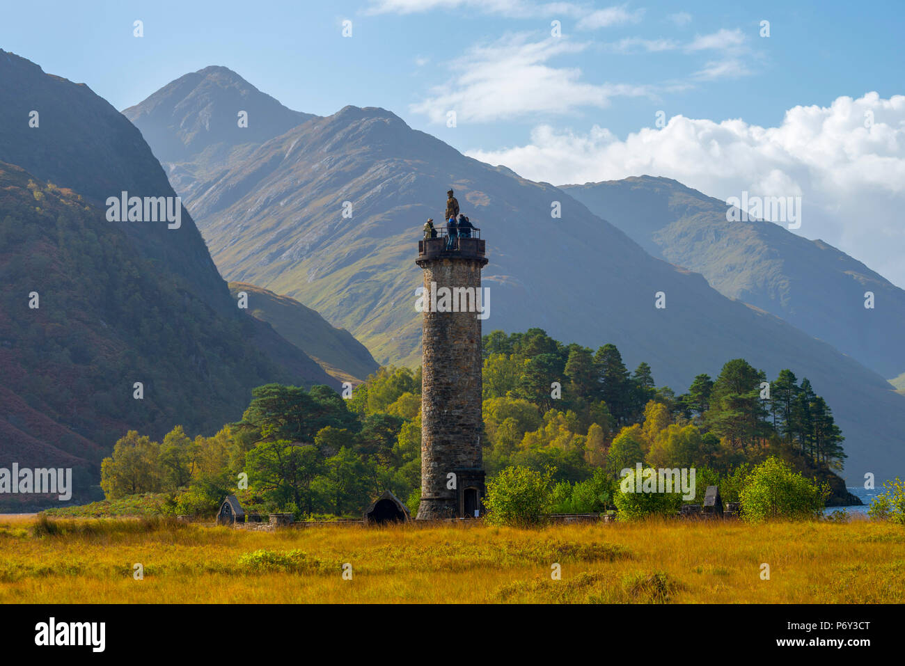 UK, Scotland, Highland, Loch Shiel, Glenfinnan, Glenfinnan Monument to the 1745 landing of
