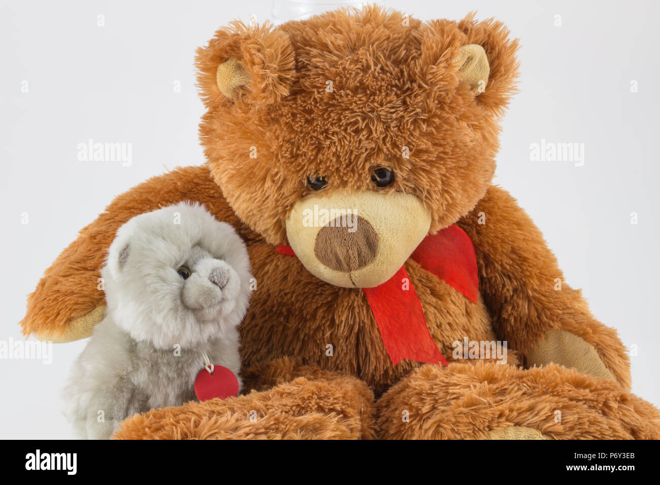 Pile colorful stuffed animal toys hires stock photography and images