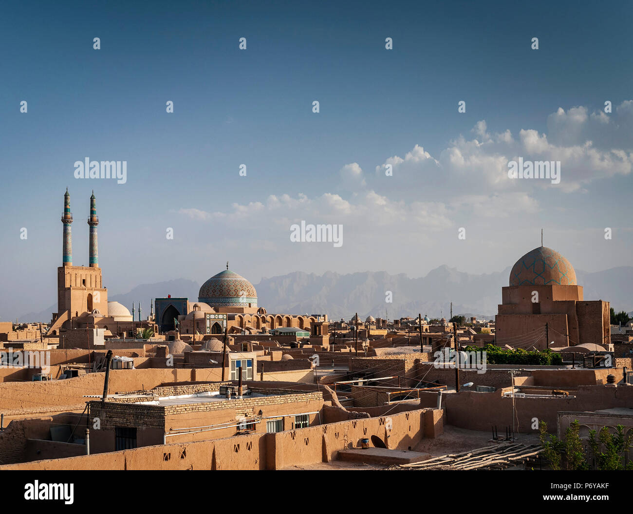 City rooftops iran hi-res stock photography and images - Alamy