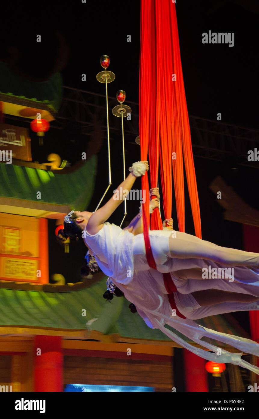 Shaolin kung fu sword fight hi-res stock photography and images - Alamy