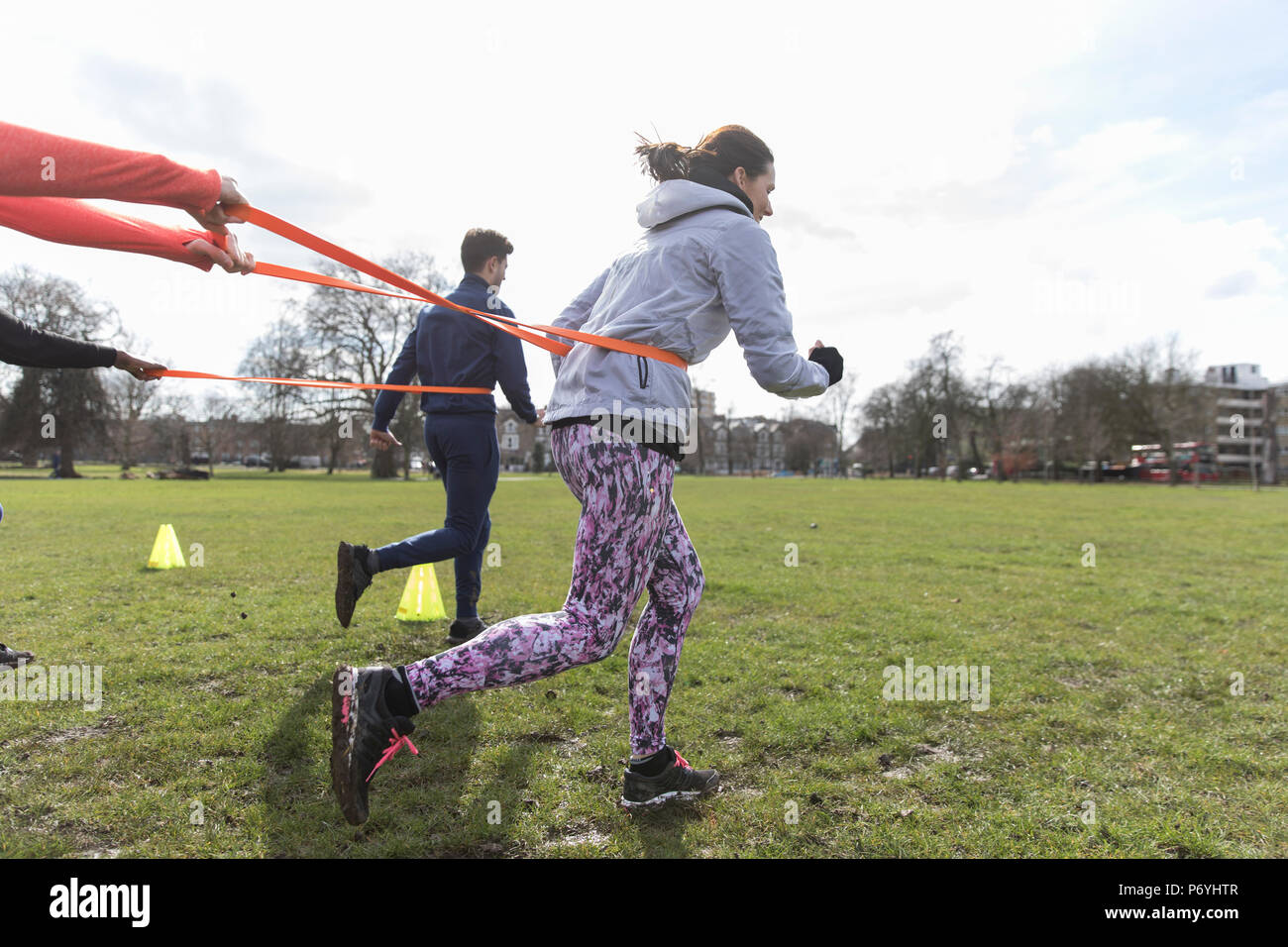 Resisted sprint training hi-res stock photography and images - Alamy