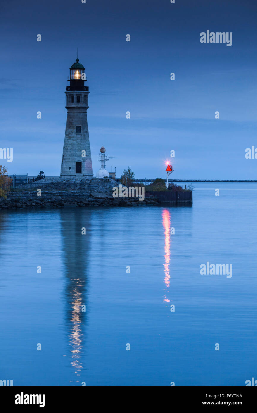 USA, New York, Western New York, Buffalo, Lake Erie Lighthouse, dawn Stock Photo Alamy