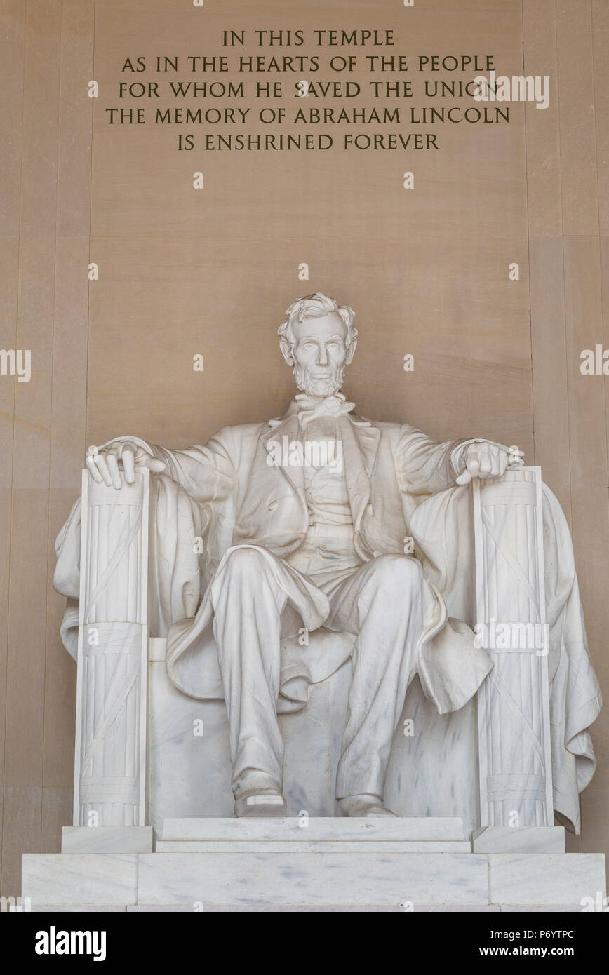 USA, District of Columbia, Washington, The Lincoln Memorial, statue of