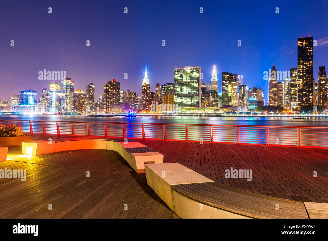 Gantry plaza state park night hi-res stock photography and images - Alamy